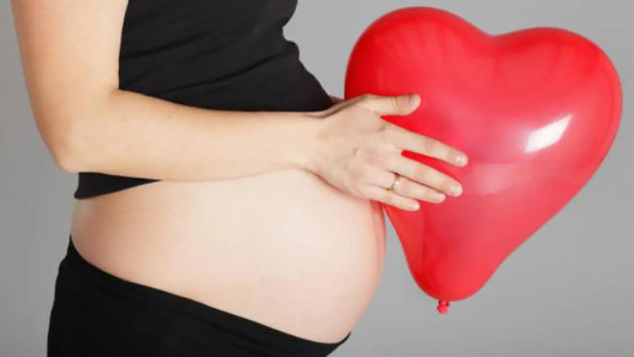 Hebat, Bayi Keluar Setelah Diisi Angin?