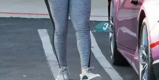 Blac Chyna belum lama ini melahirkan seorang bayi mungil bernama Dream Renee Kardashian. Setelah melahirkan, ia sangat berharap berat badannya dapat kembali seperti sebelum dirinya hamil. (Instagram/Blacchyna)