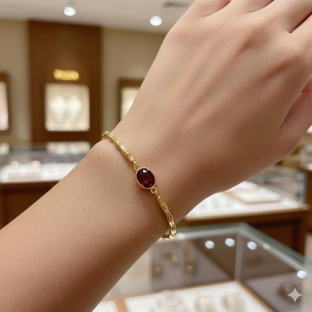 10 Model Gelang Emas Bambu Kombinasi Batu Alam, Perpaduan Etnik Modern Elegan
