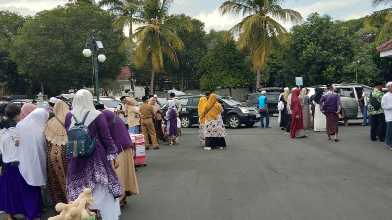 tiga jemaah asal lumajang tertahan di arab saudi