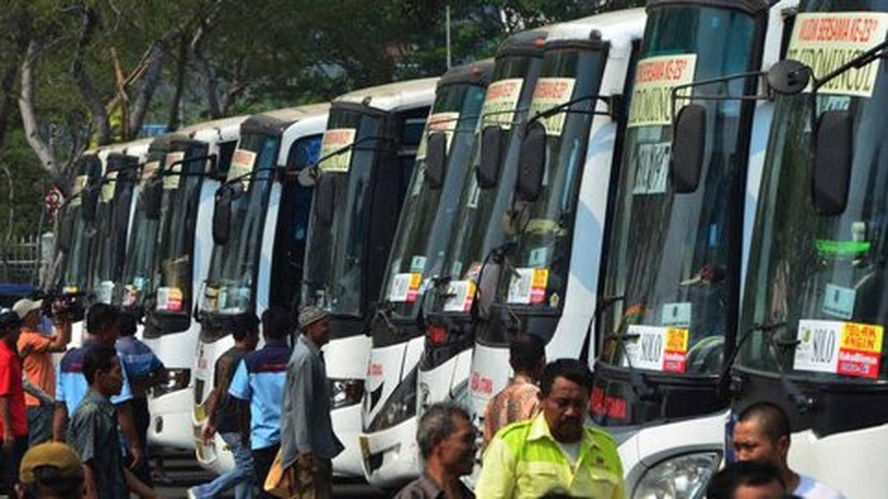 Mimpi monitor seluruh trayek bus