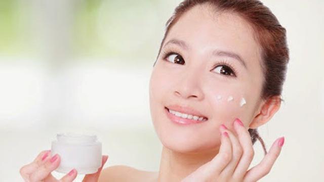 Primer Adalah Salah Satu Produk Riasan, Begini Cara Memilih Sesuai Jenis Kulit