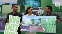 Head of Global Marketing Gojek Amanda Parikesit, Pengguna setia layanan Gojek Aulia Sarah dan Pakar Perilaku Konsumen Yuswohady berbincang dalam peluncuran #WeGotYou, sebuah komitmen berkelanjutan Gojek dalam menghadirkan layanan transportasi andalan untuk mendukung produktivitas masyarakat di Jakarta, Kamis (7/7/2022). (Liputan6.com/HO/Ading)