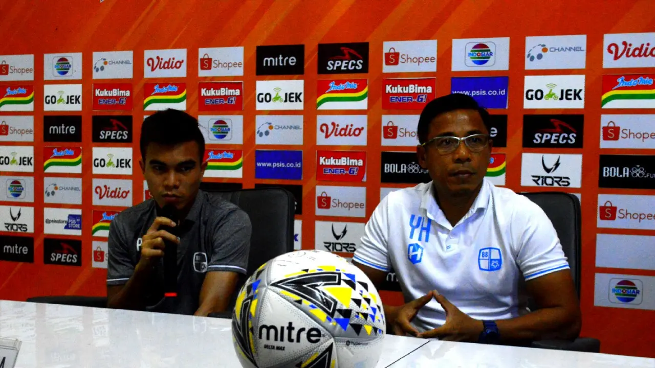 Yunan Helmi, Paulo Sitanggang, Barito Putera