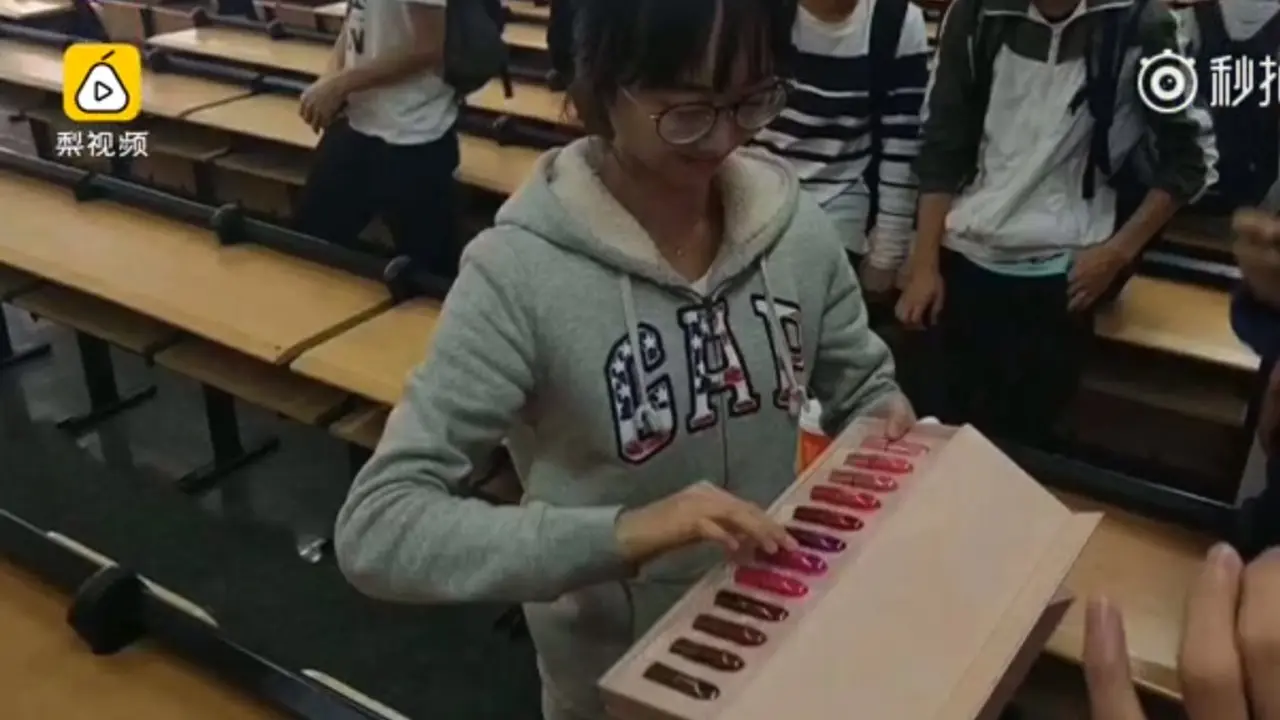 [Bintang] Lipstik