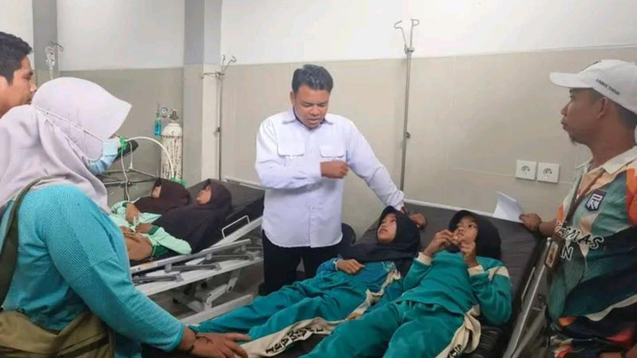 Puluhan Pelajar di Lombok Tengah Keracunan Usai Konsumsi Susu Program MBG