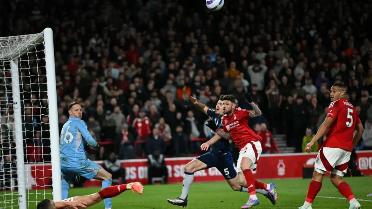 Nottingham Forest Vs Manchester United