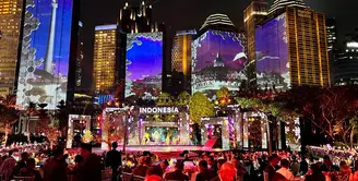 Potret megahnya gala dinner KTT ASEAN 2023 yang diwarnai pesta kembang api hingga video mapping hiasi gedung-gedung pencakar langit Jakarta. (Dok. Muchlis Jr/Biro Pers Sekretariat Presiden)