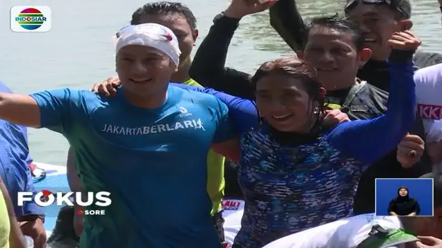 Susi Pudjiastuti juga menantang seluruh Pemda di seluruh Indonesia untuk mewujudkan danau dan pantai yang bersih.