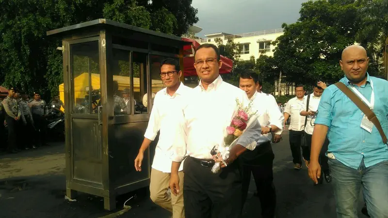 Anies Baswedan dan Sandiaga Uno