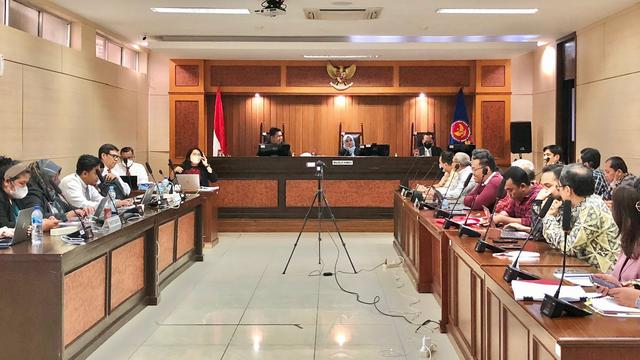 Pembacaan putusan perkara kartel minyak goreng di Ruang Sidang 1, Gedung KPPU, Jakarta Pusat. (Tira/Liputan6.com)