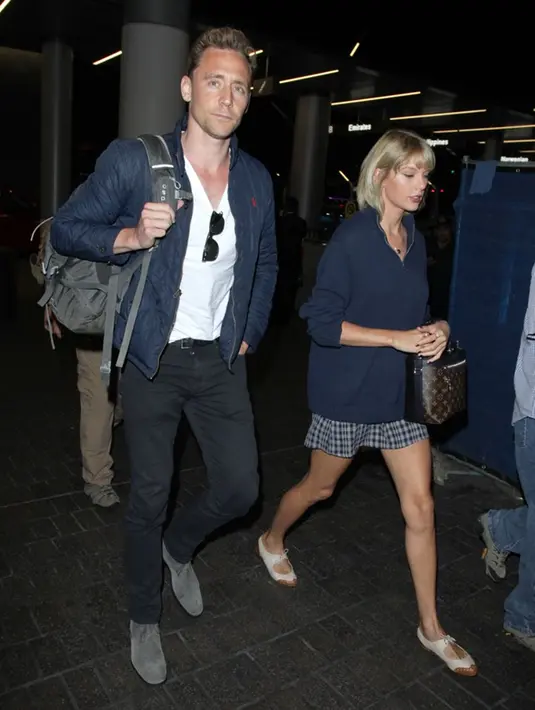 Taylor Swift menemani kekasihnya, Tom Hiddleston untuk menjalani syuting film terbaru Thor: Ragnarok di Negeri Kanguru, Australia. (Dailymail/Bintang.com)
