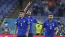 Cetak dua gol. Lewat dua golnya, Manuel Locatelli menyamai pencapaian Mario Balotelli sebagai pemain Italia yang mampu mencetak dua gol dalam satu pertandingan di ajang Euro. Balotelli melakukannya saat melawan Jerman di semifinal Euro 2012. (Foto: AP/Pool/Ettore Ferrari)