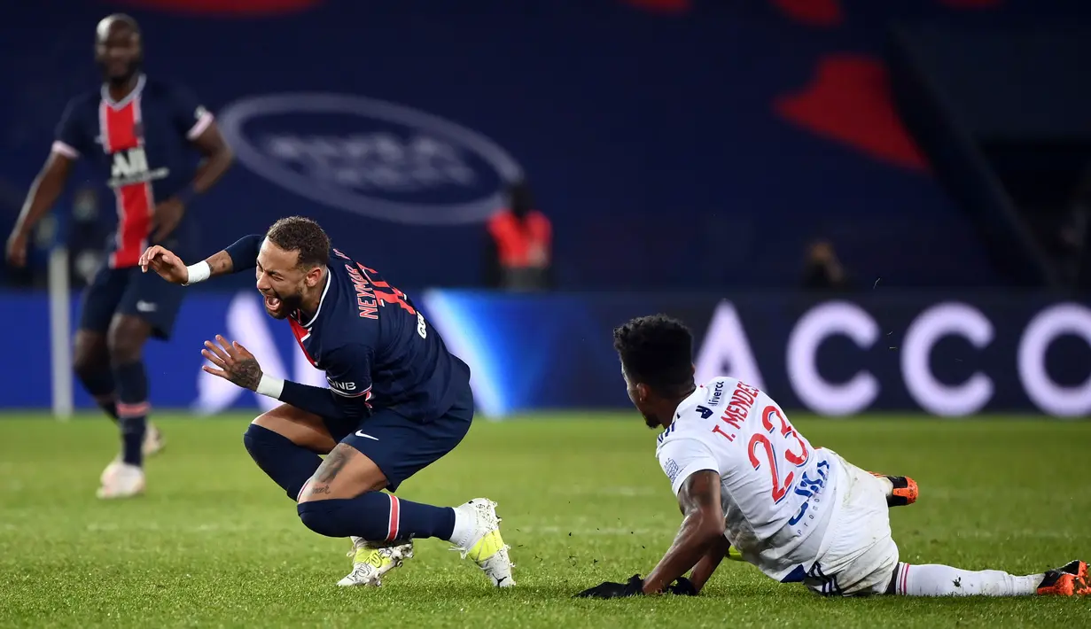 Kekalahan ini juga membuat PSG berada di posisi ketiga klasemen Ligue 1, satu poin di belakang pemuncak klasemen Lille dan Lyon. (AFP/Frank Fife)