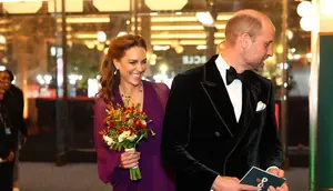 Kate Middleton Tampil Anggun di Premiere Digger, Kenakan Kalung Warisan Berusia 103 Tahun
