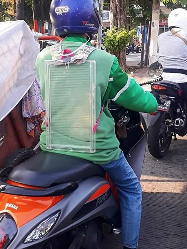 6 Cara Unik Driver Ojol Jaga Jarak Saat Angkut Penumpang