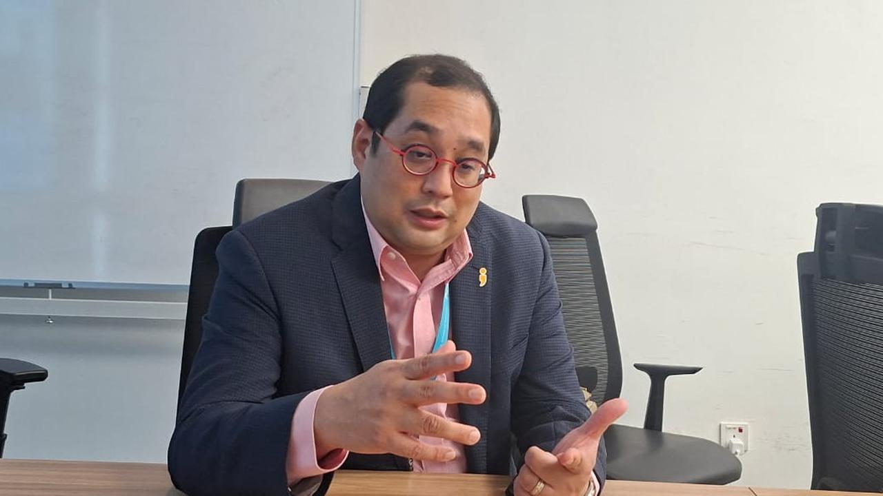 Beda Teknologi Operasi Robotik dengan Laparoskopi