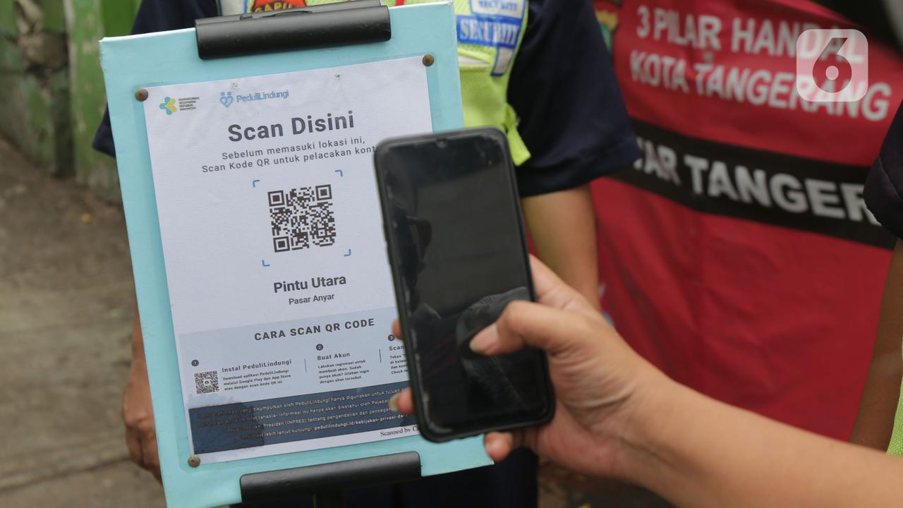 Aplikasi PeduliLindungi di Pasar tradisional Tangerang