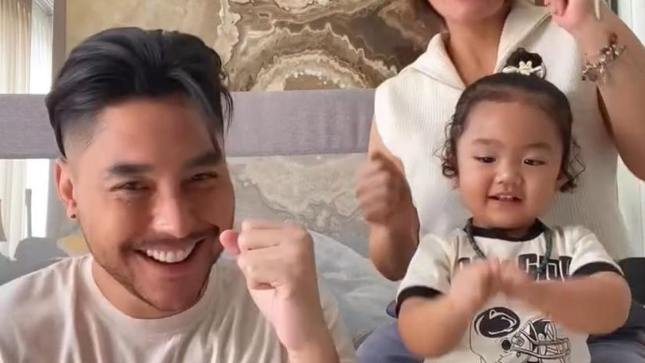 Kompak dengan Baju Serasi