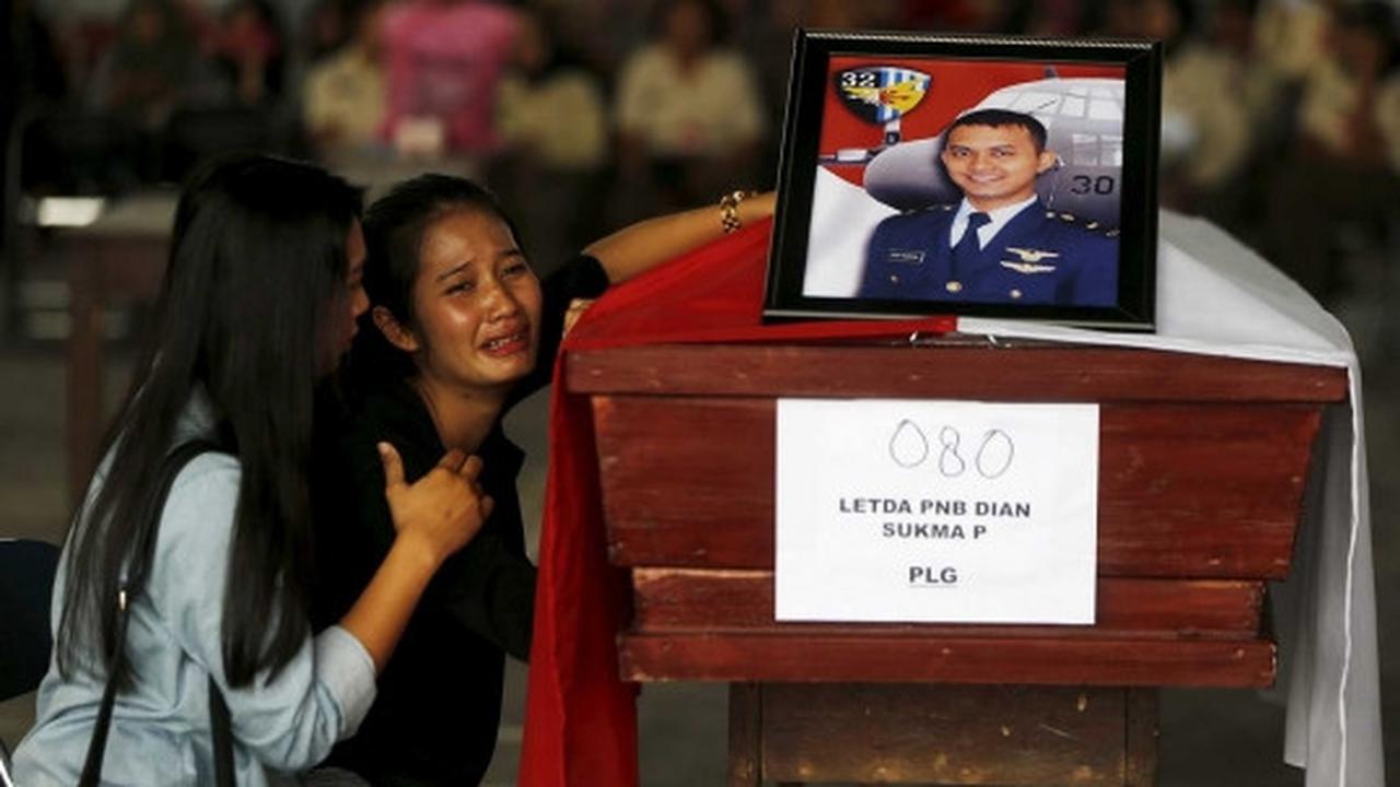 Tangis histeris keluarga korban Hercules