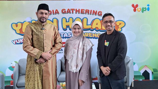 Acara Talk Show bertajuk “Yakin Halal? Yuk, Kupas Tuntas Bersama Ahlinya” yang digelar oleh PT Yupi Indo Jelly Gum pada Kamis (9/1) di Kalia Cafe, Tebet, Jakarta Selatan.