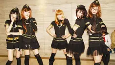 Grup ini berawal dari sekelompok mahasiswa yang merupakan pecinta anime jepang dan sering mengikuti  acara cosplay.