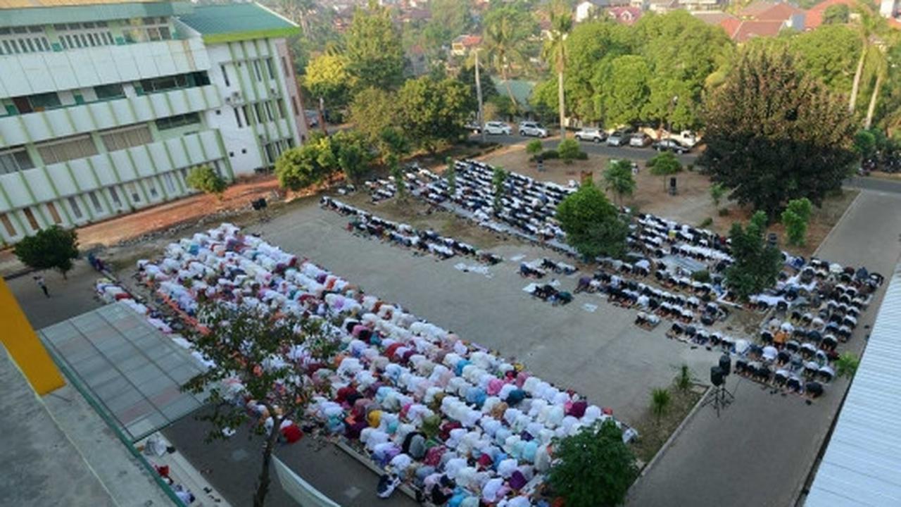 Jemaah Muhammadiyah salat Idul Adha di Ciputat