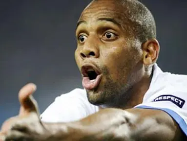 Reaksi defender Inter Milan asal Brasil Maicon di laga second leg semifinal Liga Champions melawan Barcelona di Nou Camp, 28 April 2010. AFP PHOTO / Filippo MONTEFORTE 