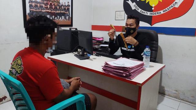 Pelaku FL alias Fitra (24) warga Kelurahan Libuo Kecamatan Dungingi Kota Gorontalo (Arfandi/Liputan6.com)
