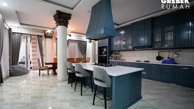 Potret Dapur Rumah Sule