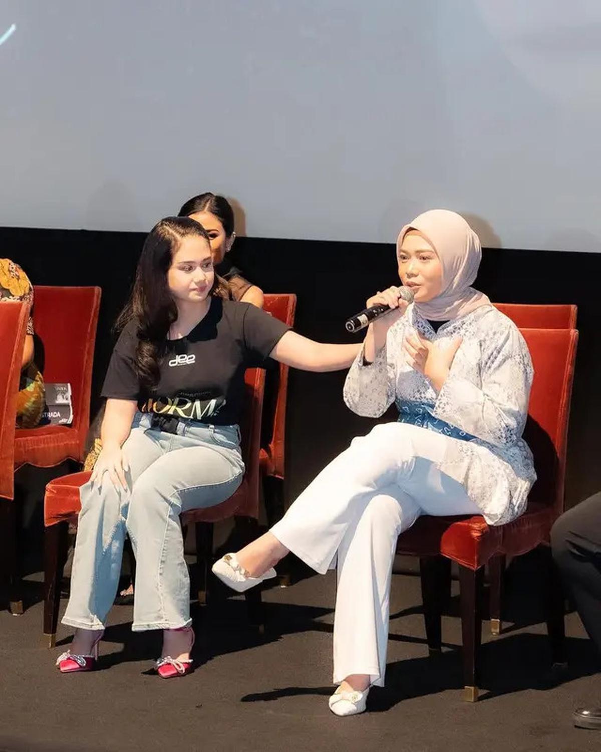 7 Potret Kedekatan Norma Risma dan Tissa Biani, Saling Dukung dan Menguatkan