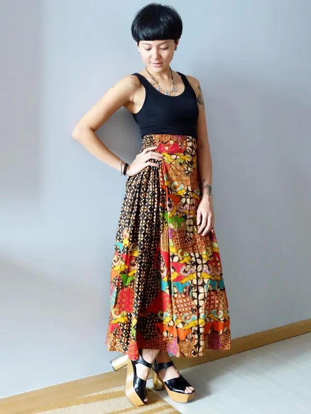 [Bintang] Hari Ini Menikah, Lihat Lagi Gaya Feminine Poppy Sovia yang Modern Kekinian