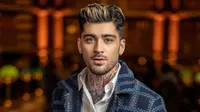 Zayn Malik tampil di show Kenzo di Paris Fashion Week 2024. (dok. Instagram @kenzo/https://www.instagram.com/p/C2TaV7Foddm/Dinny Mutiah)