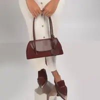 Ella & Glo eksplor gaya baru dengan suede dan fringe di koleksi terbaru (Ella & Glo)