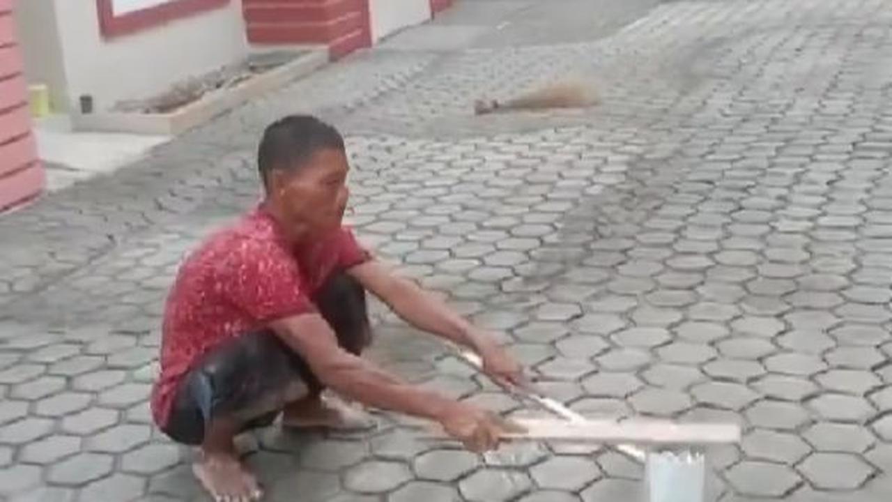 Menggunakan Cetakan