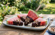 Resep Semangka Beku Cokelat untuk Camilan Segar dan Manis yang Mudah Dibuat di Rumah