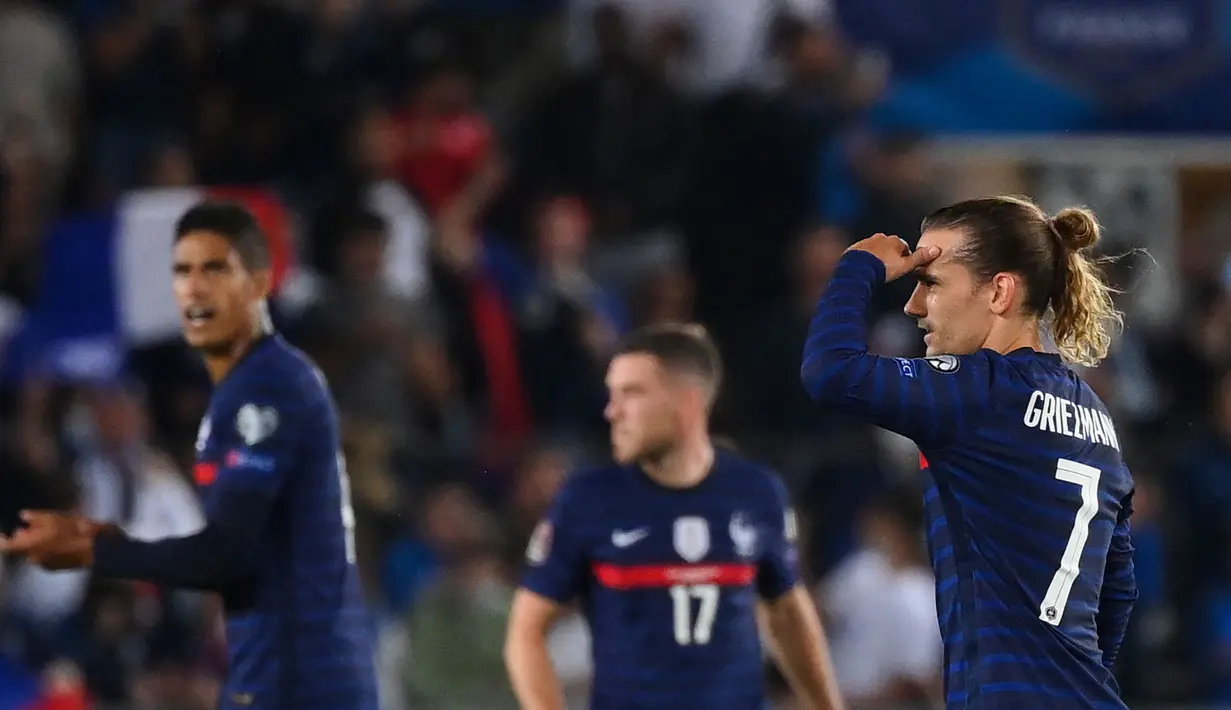 Pemain baru Atletico Madrid tersebut tercatat mampu melesatkan dua tembakan yang salah satunya meleset dari sasaran serta menyelesaikan 41 dari 43 operan. (Foto: AFP/Franck Fife)