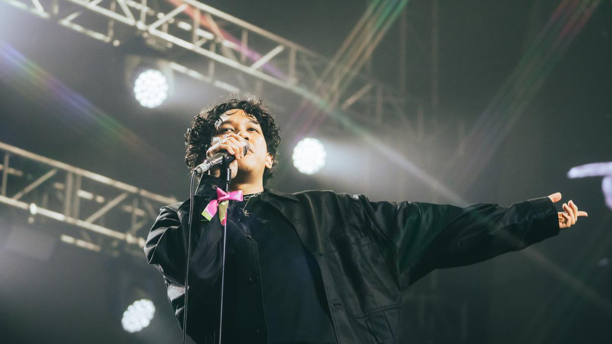 .Feast Sapa Surabaya Lewat Pertunjukan Membangun dan Menghancurkan, Lebih dari Sekadar Konser Musik