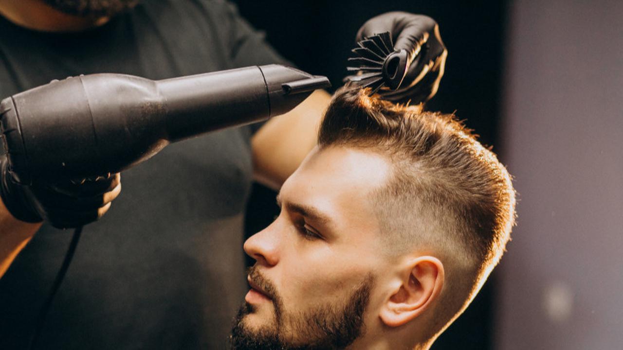 5 Gaya Rambut Taper Fade Rambut Pendek Pria untuk Style lebih Berani di 2025, Yuk Coba!