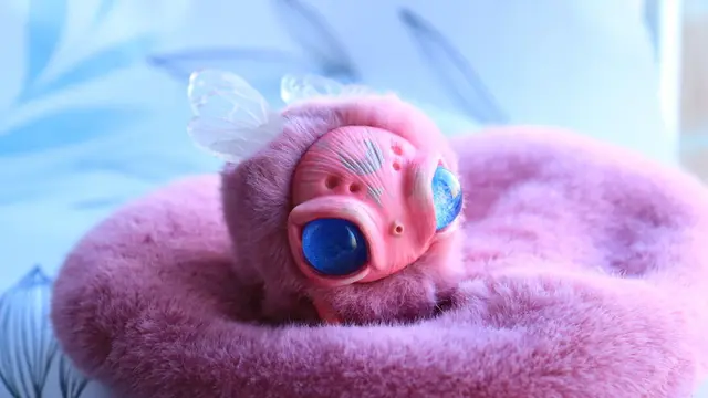 Patung Boneka Alien