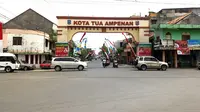 Ikon gapura kota tua Ampenan, Mataram (ari purnomo/jawapos.com)
