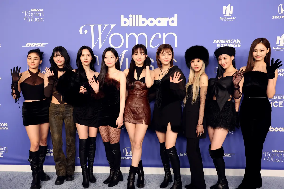 Grup Kpop TWICE Raih Penghargaan di Billboard Women In Music 2023