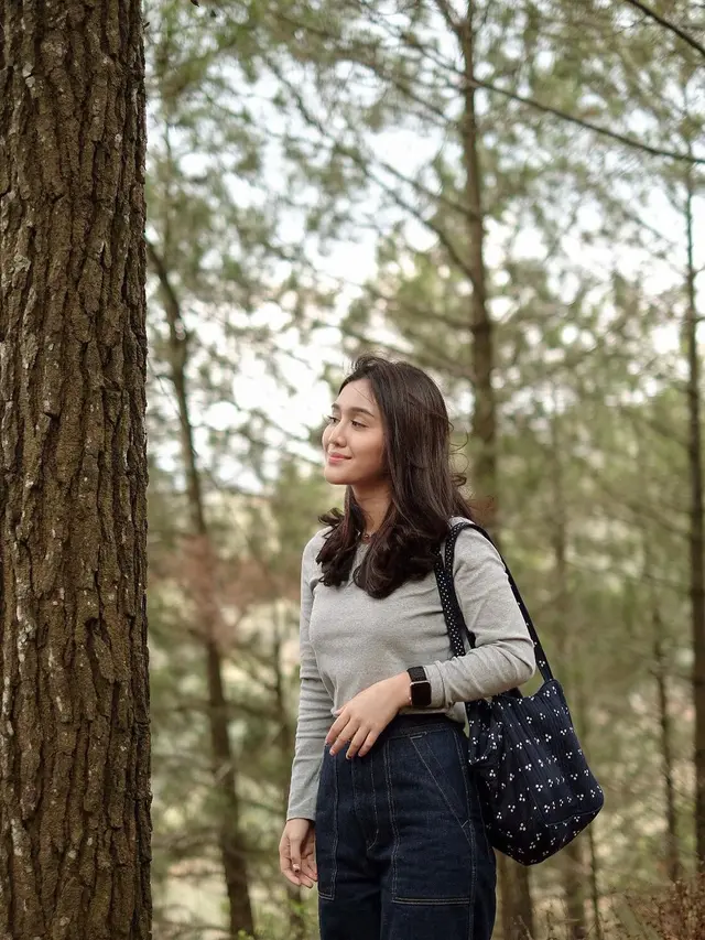 Kangen Liburan Ini 7 Gaya Zulfa Maharani Pemeran Gina Film Bebas Saat Travelling