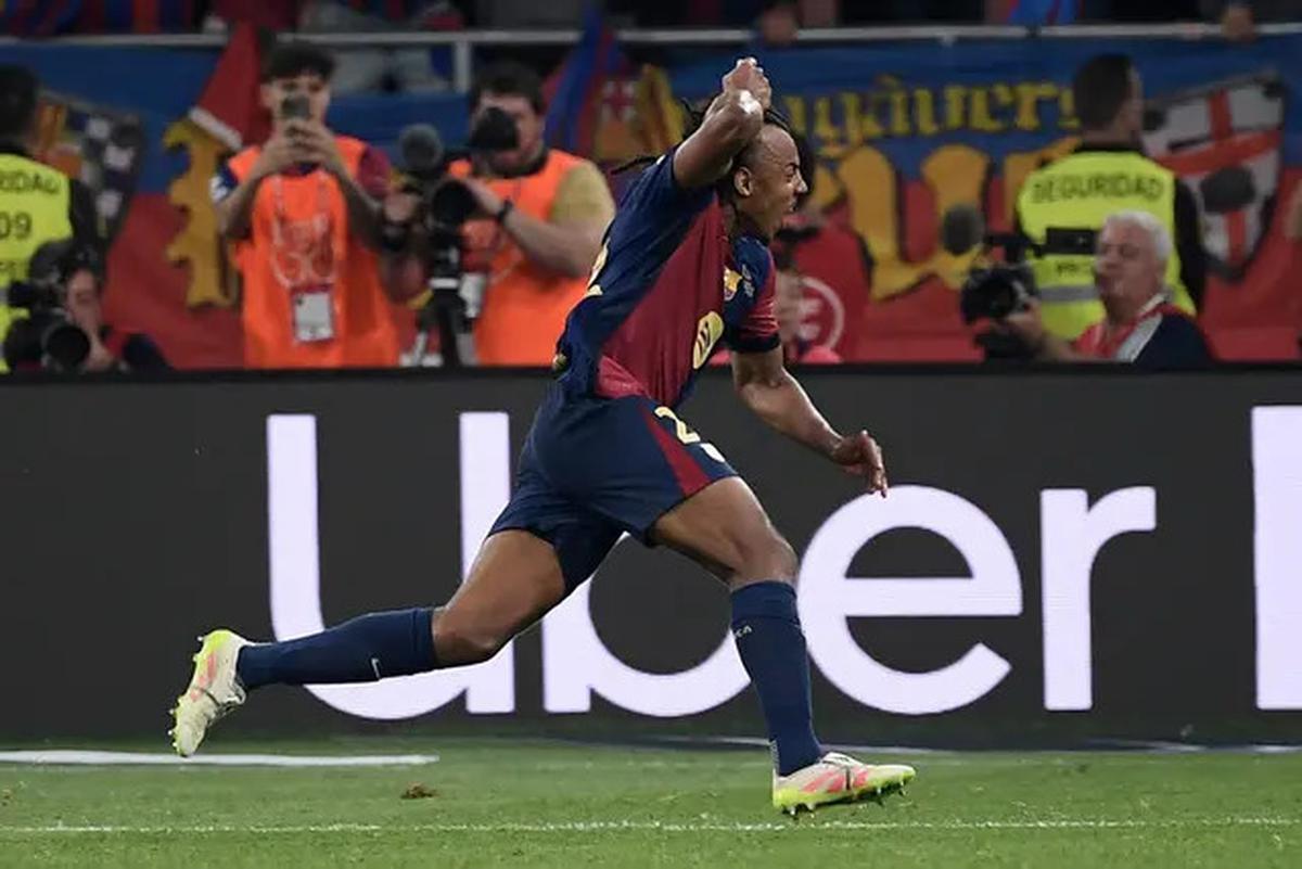 Duel Sengit dan Dramatis Melawan Real Madrid Selama 120 Menit, Barcelona Juara Copa Del Rey Musim Ini
