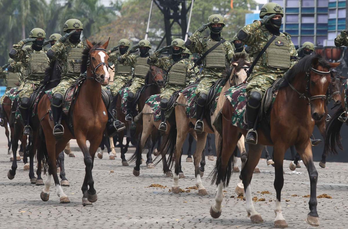 FOTO: 140 Ribu Prajurit TNI Siap Unjuk Kekuatan di HUT ke-80, Gladi Bersih Digelar di Monas