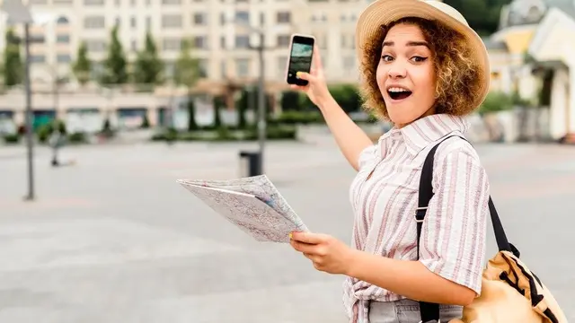 Tips Frugal Travel Untuk Menikmati Liburan Tanpa Boros (Foto/Sumber: Freepik)