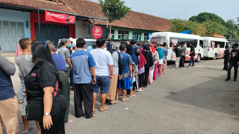 Aksi Sosial Sahabat Ganjar Bantu Sesama saat Pandemi Covid-19