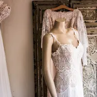 Ilustrasi Baju Pengantin/https://unsplash.com/Charisse Kenion