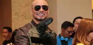Memproduseri film anak-anak membuat ke khawatiran tersendiri untuk Deddy Corbuzier dalam menghadapi persaingan film yang berkualifikasi dewasa.