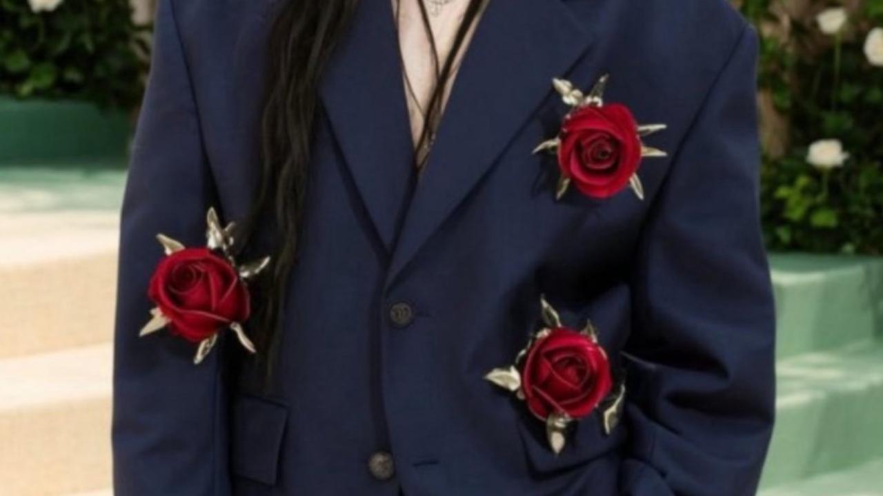 Billie Eilish Buka Suara Tentang Outfitnya yang Dikritik di Met Gala 2025, Ternyata Hasil Gambar AI Belaka!